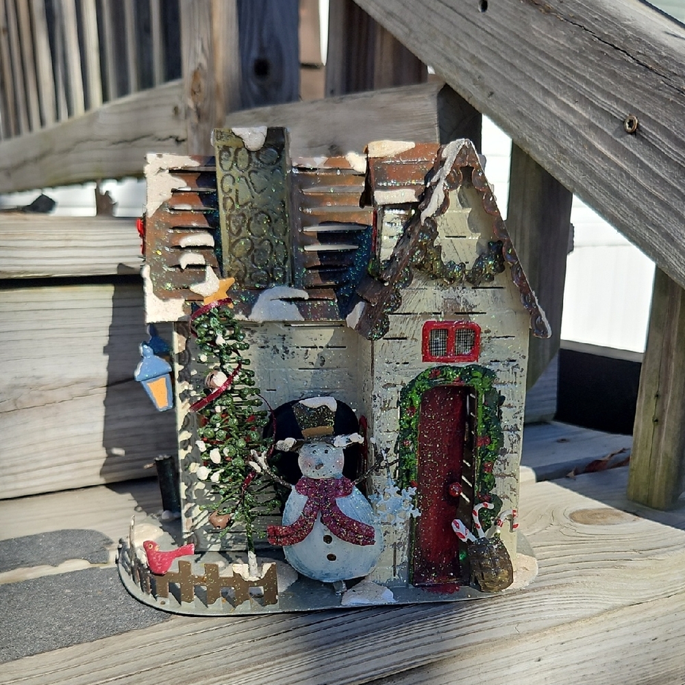 Metal Tee Light Christmas Holder